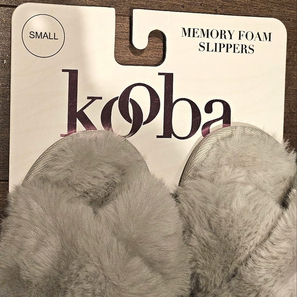 KOOBA Fluffy Slippers NWT - Picture 8 of 8